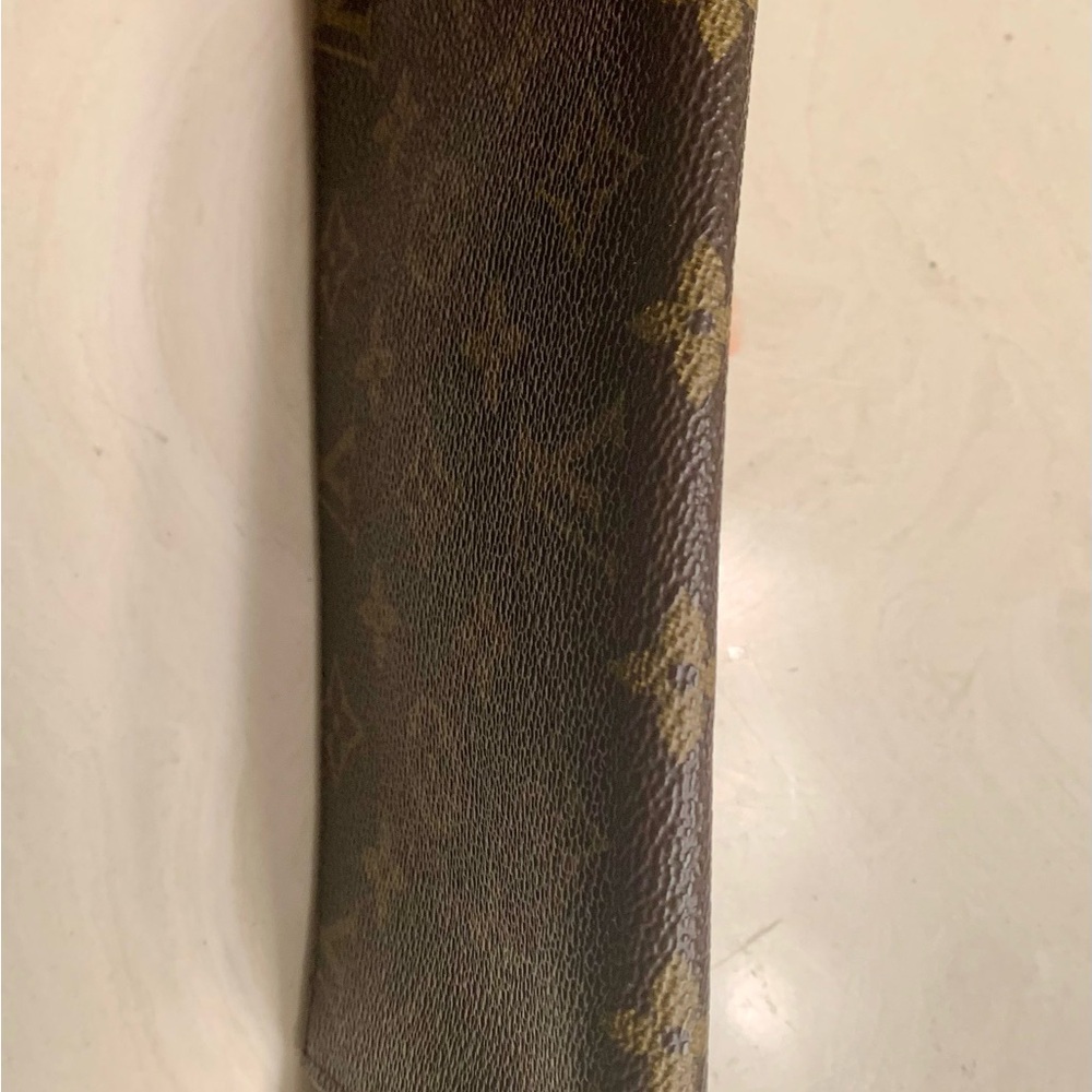 Louis Vuitton bucket GM pouch - Picture 2 of 7
